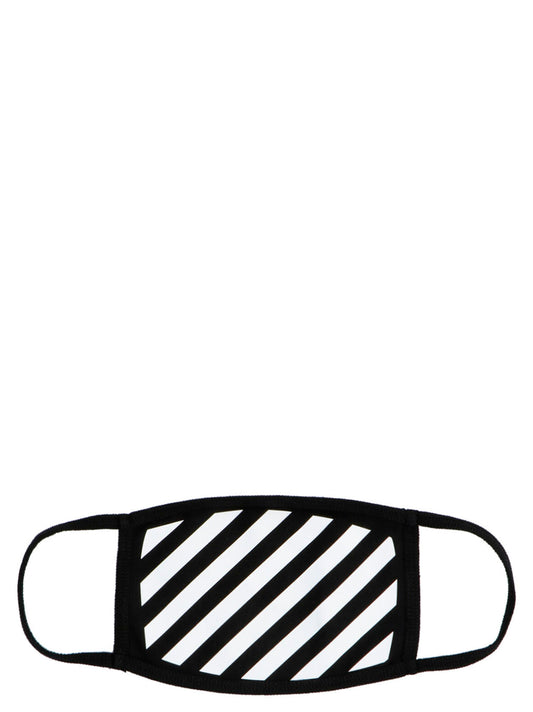 'Diag' mask Lifestyle