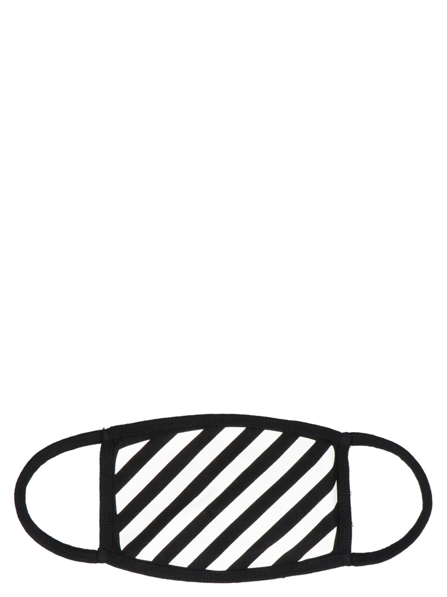 'Diag Mask’ mask Lifestyle