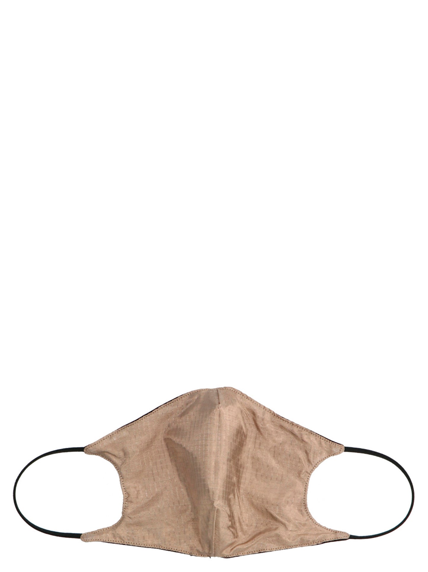 'Arrow’ mask Lifestyle