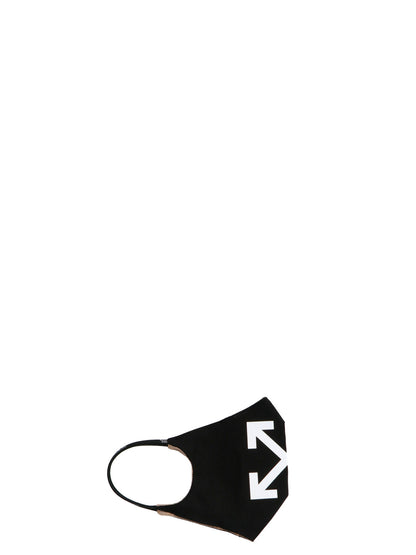 'Arrow’ mask Lifestyle
