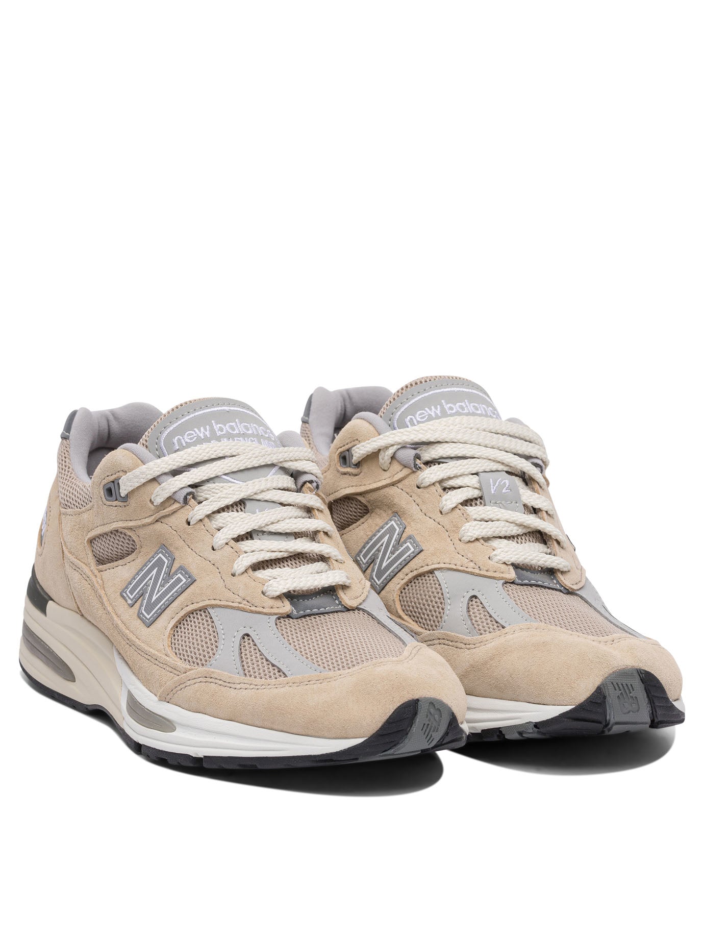"Elevated Essentials Made in UK991V2" Sneakers Sneakers & Slip-On