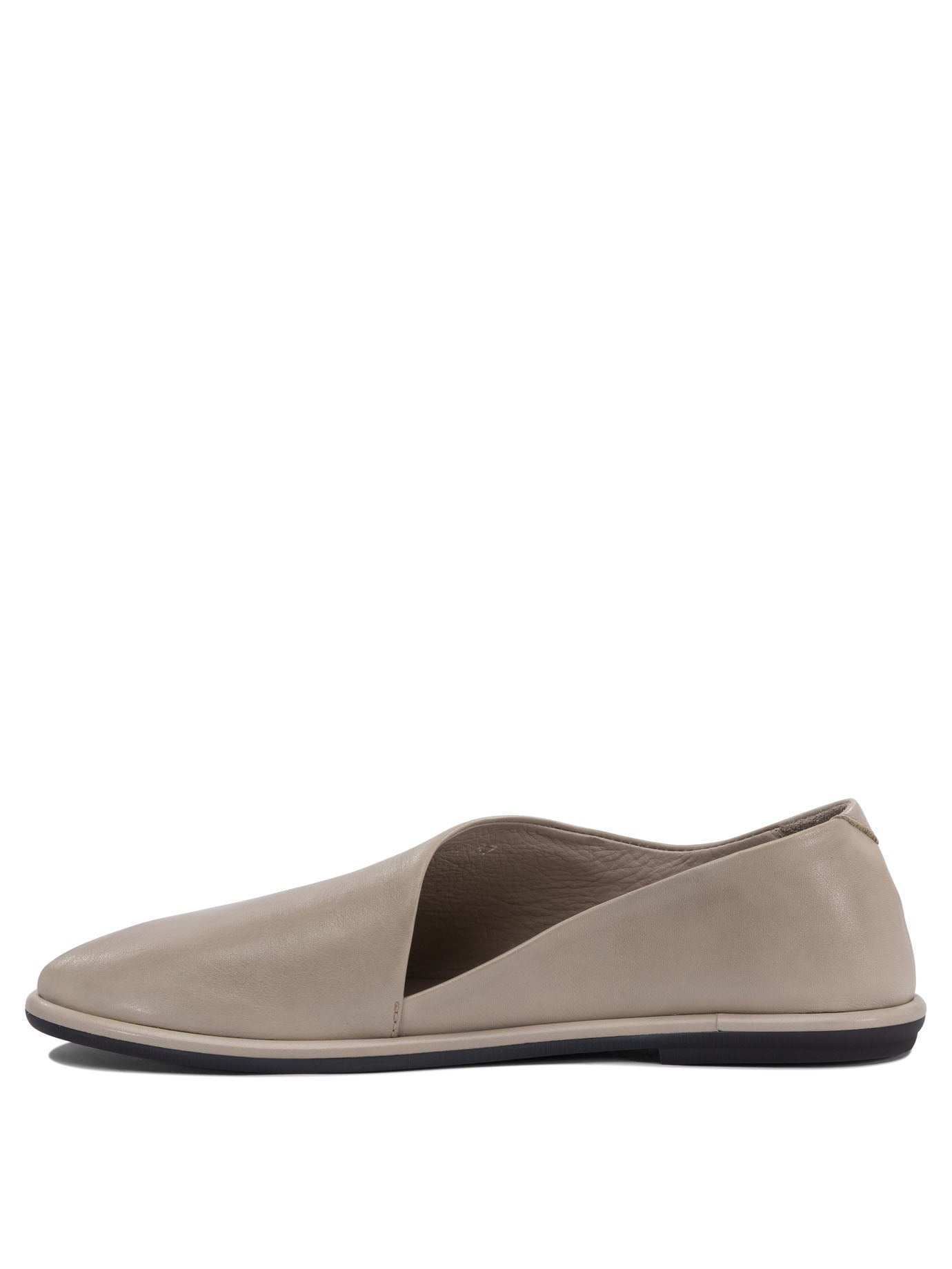 "Mienne 102" Slippers Sandals