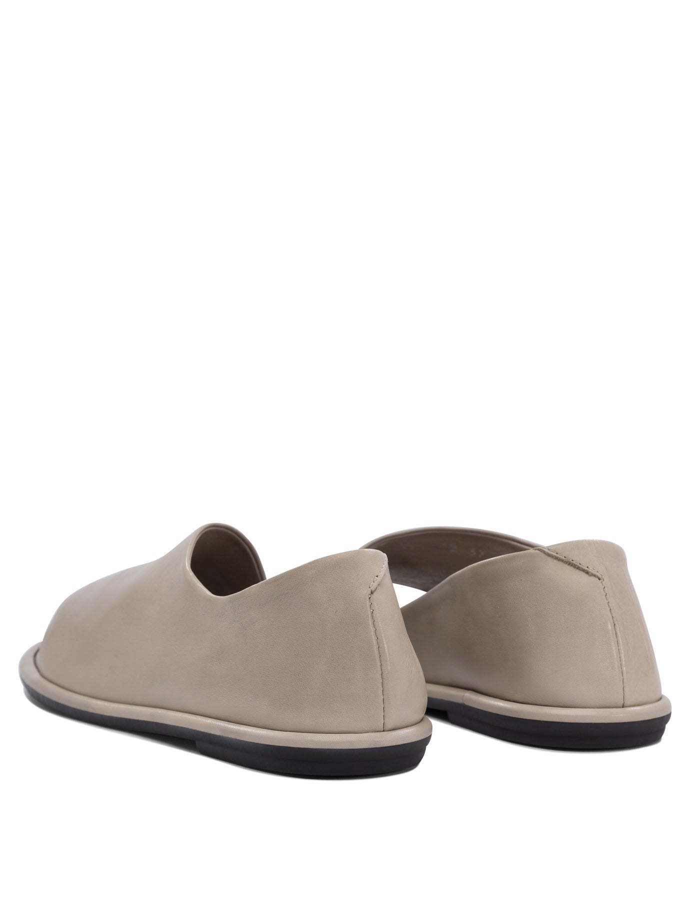 "Mienne 102" Slippers Sandals