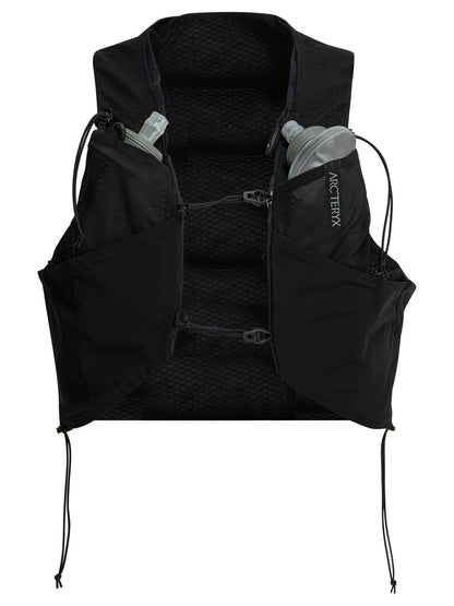 "Norvan 7" sports backpack Backpacks
