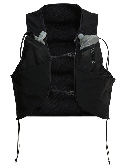 "Norvan 7" sports backpack Backpacks
