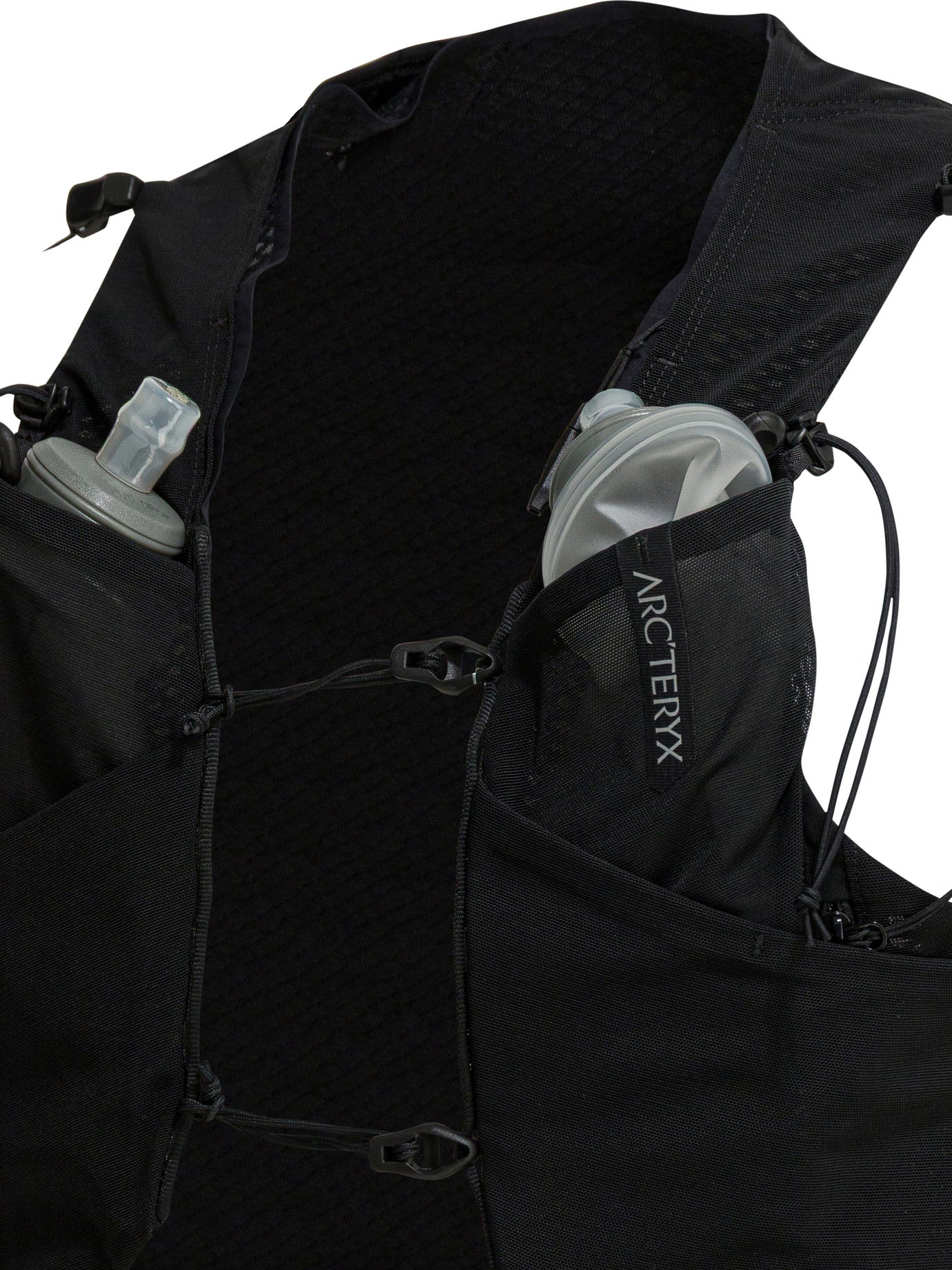 "Norvan 7" sports backpack Backpacks