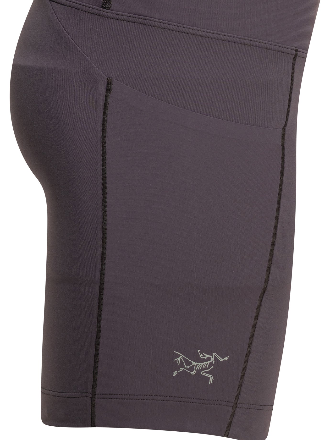 "Essent High Rise" utility shorts Shorts