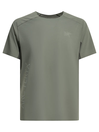 "Norvan" round neck T-shirt T-shirts