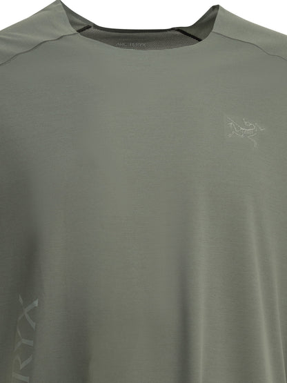 "Norvan" round neck T-shirt T-shirts