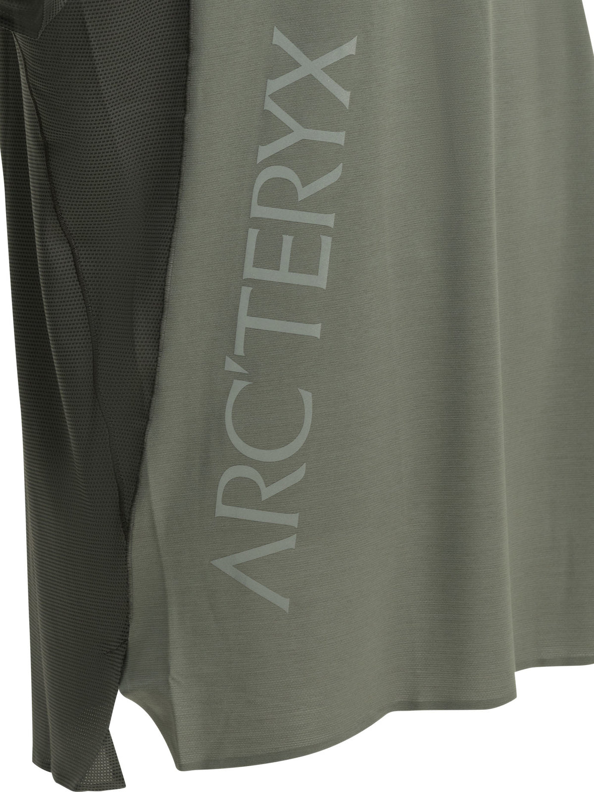 "Norvan" round neck T-shirt T-shirts