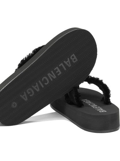 "Jet Leg" Low sandals Sandals
