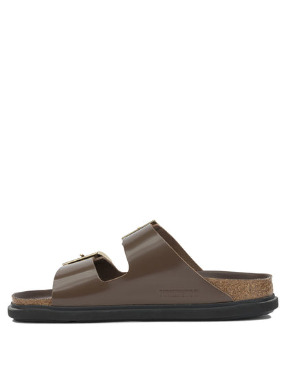 "Arizona Droplet Buckle" Low sandals Sandals