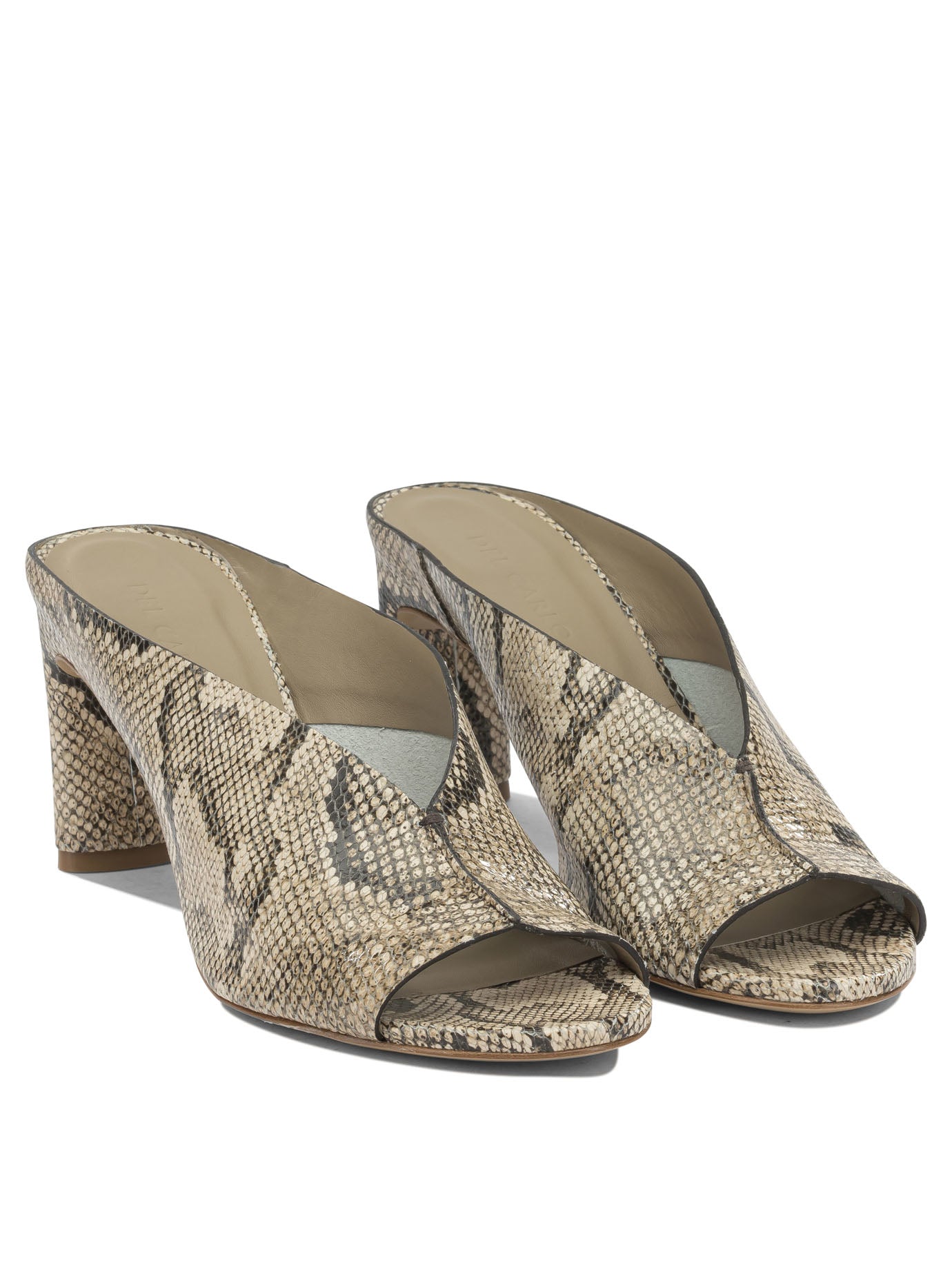 Heeled shoes Heeled shoes