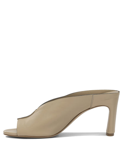 Heeled shoes Heeled shoes