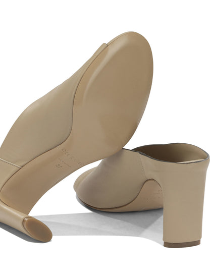Heeled shoes Heeled shoes