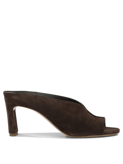 Heeled shoes Heeled shoes