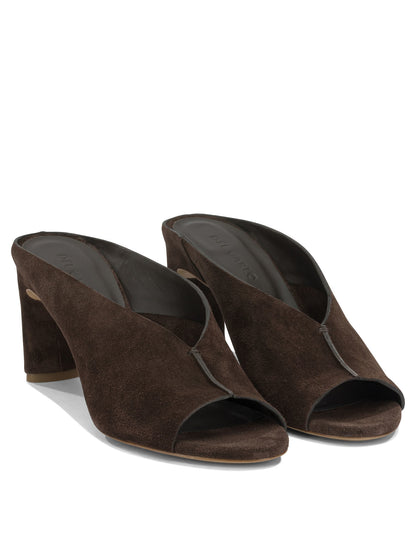 Heeled shoes Heeled shoes