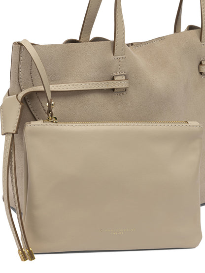 Shoulder bags Shoulder bags