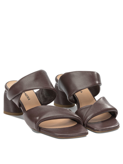 Heeled shoes Heeled shoes