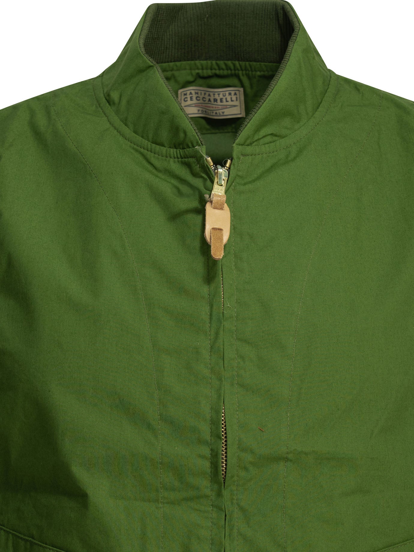 "New Travel" sleeveless jacket Jackets and Coats