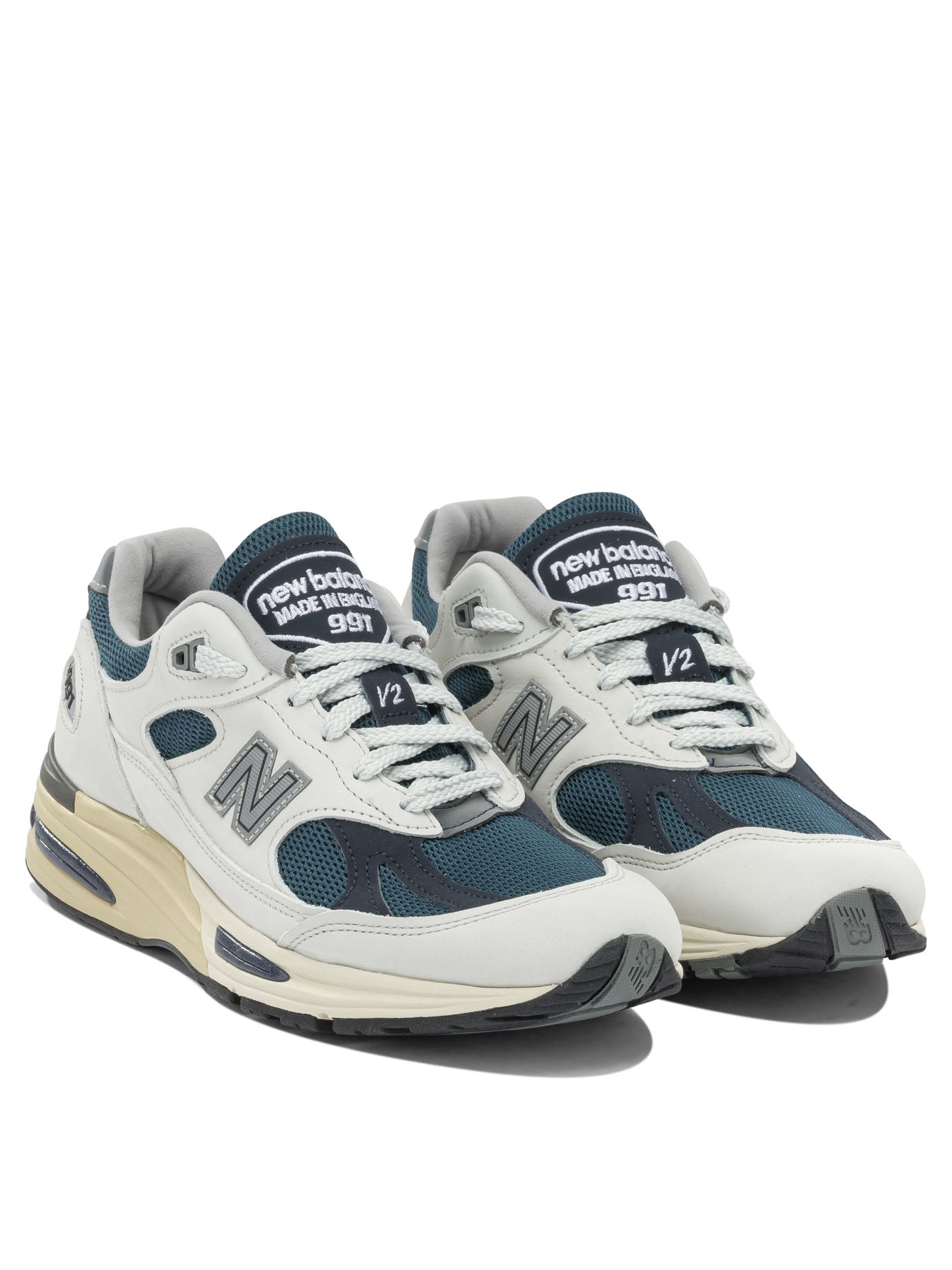 "Made in UK 991v2" Low-top sneakers Sneakers & Slip-On