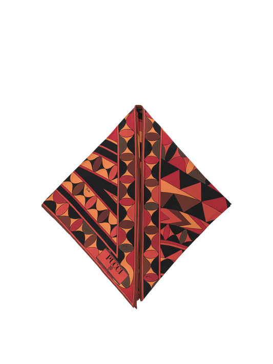 "Manuba" Triangle scarf Sciarpe & Foulard