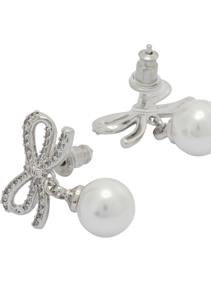 Earrings with bow and pearls Jewels