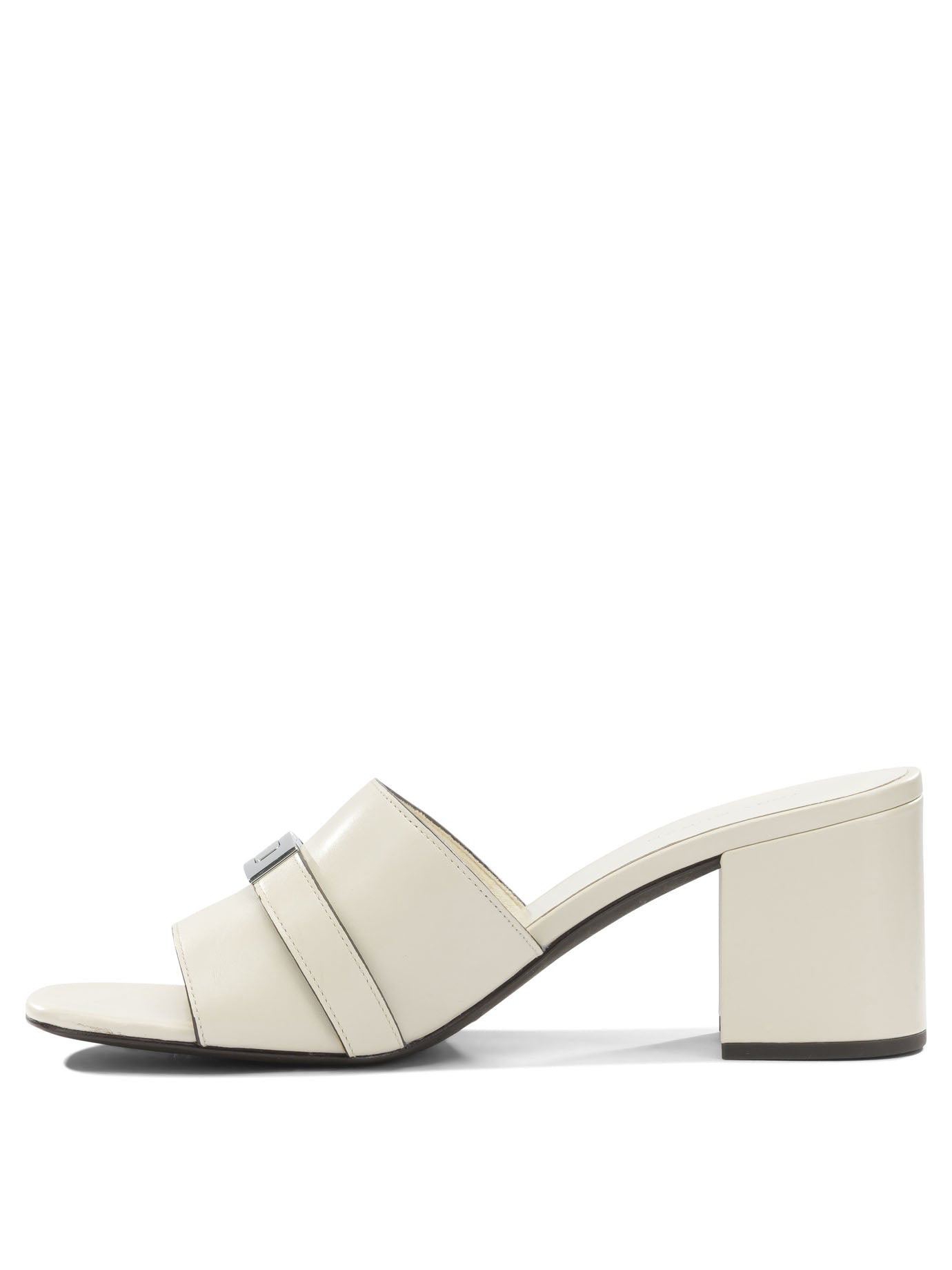 Heeled shoes Heeled shoes