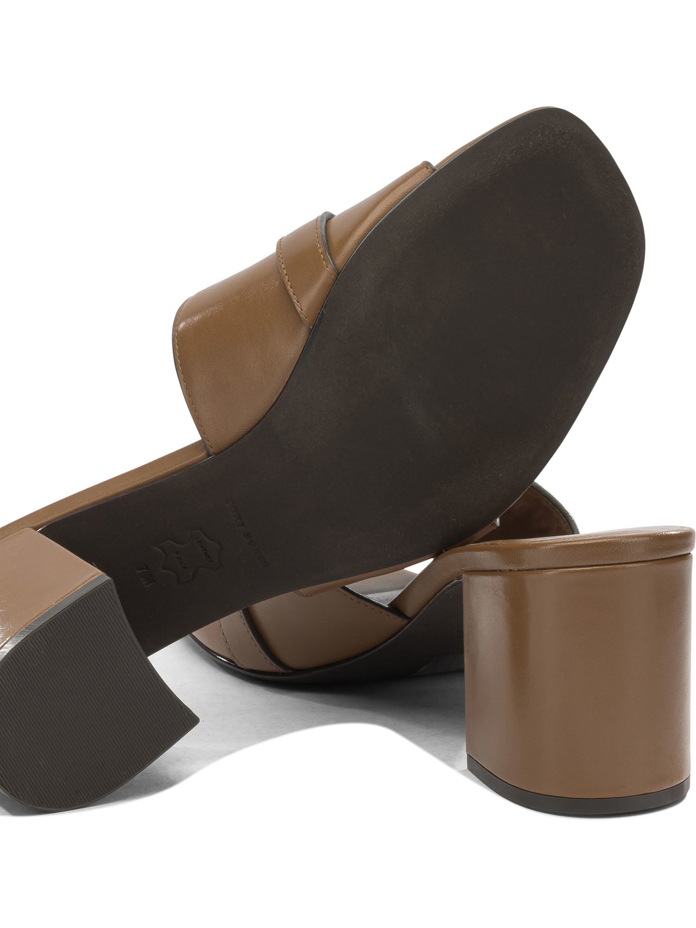 Heeled shoes Heeled shoes