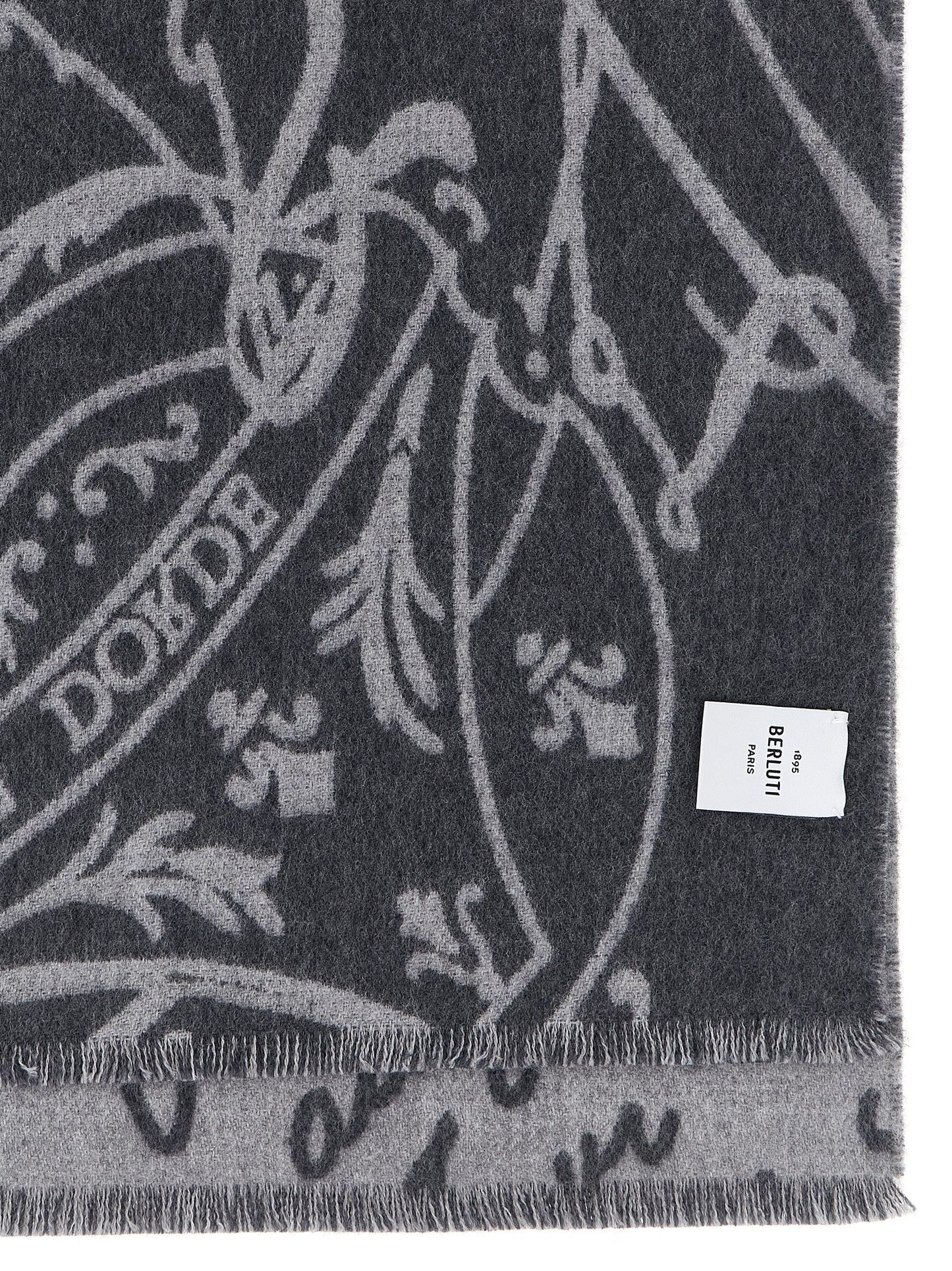 'Scritto' scarf Scarves, foulards