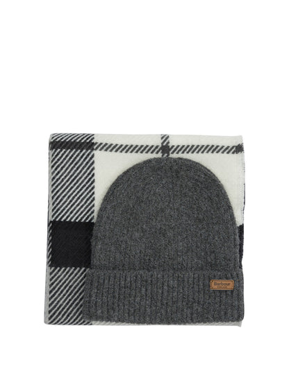"Pendle" beanie and "Blair" scarf set. Sciarpe & Foulard