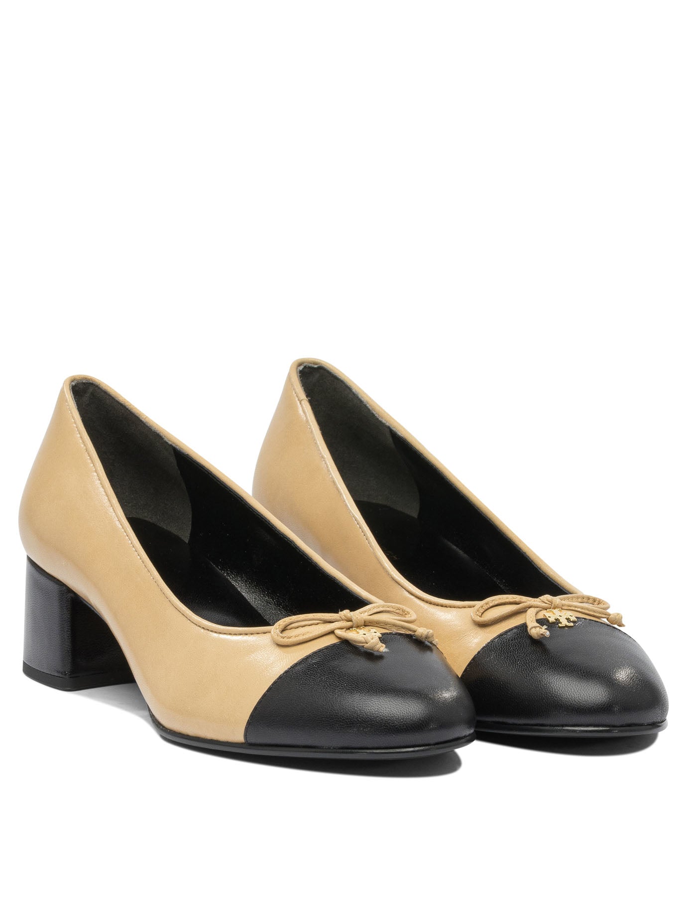 Heeled shoes Heeled shoes