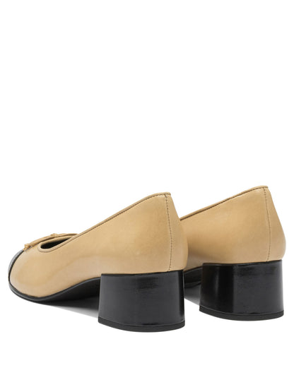 Heeled shoes Heeled shoes