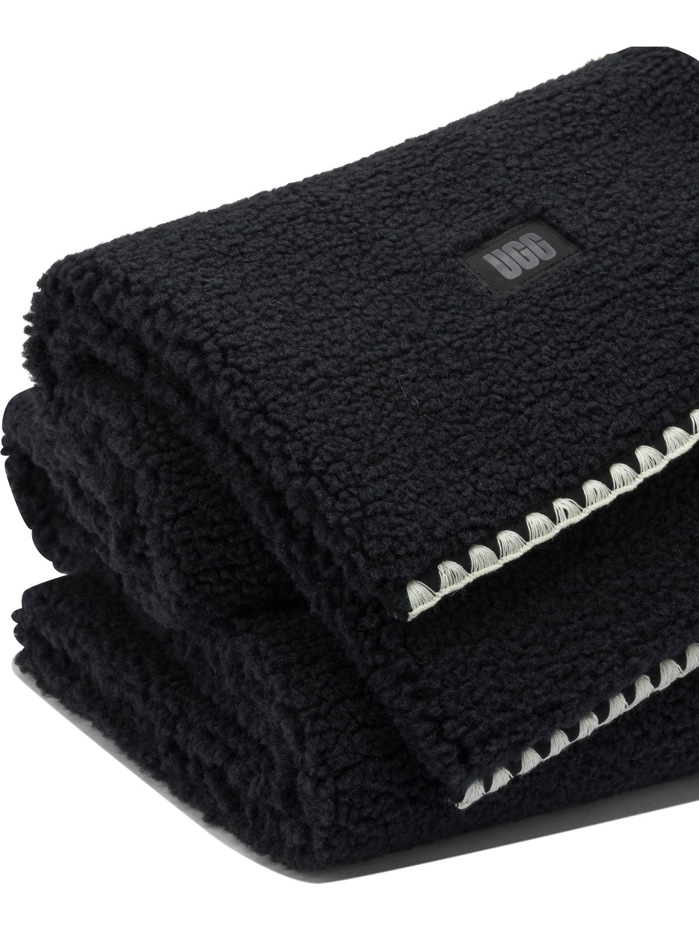 "Scalloped" Scarf in UGGfluff Sciarpe & Foulard