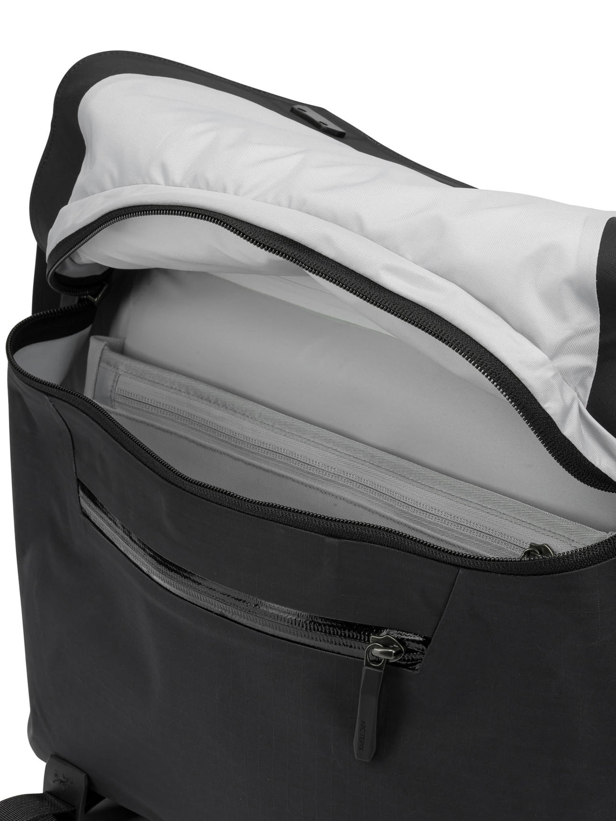 "Granville 10" Large Shoulder Bag Crossbody bags