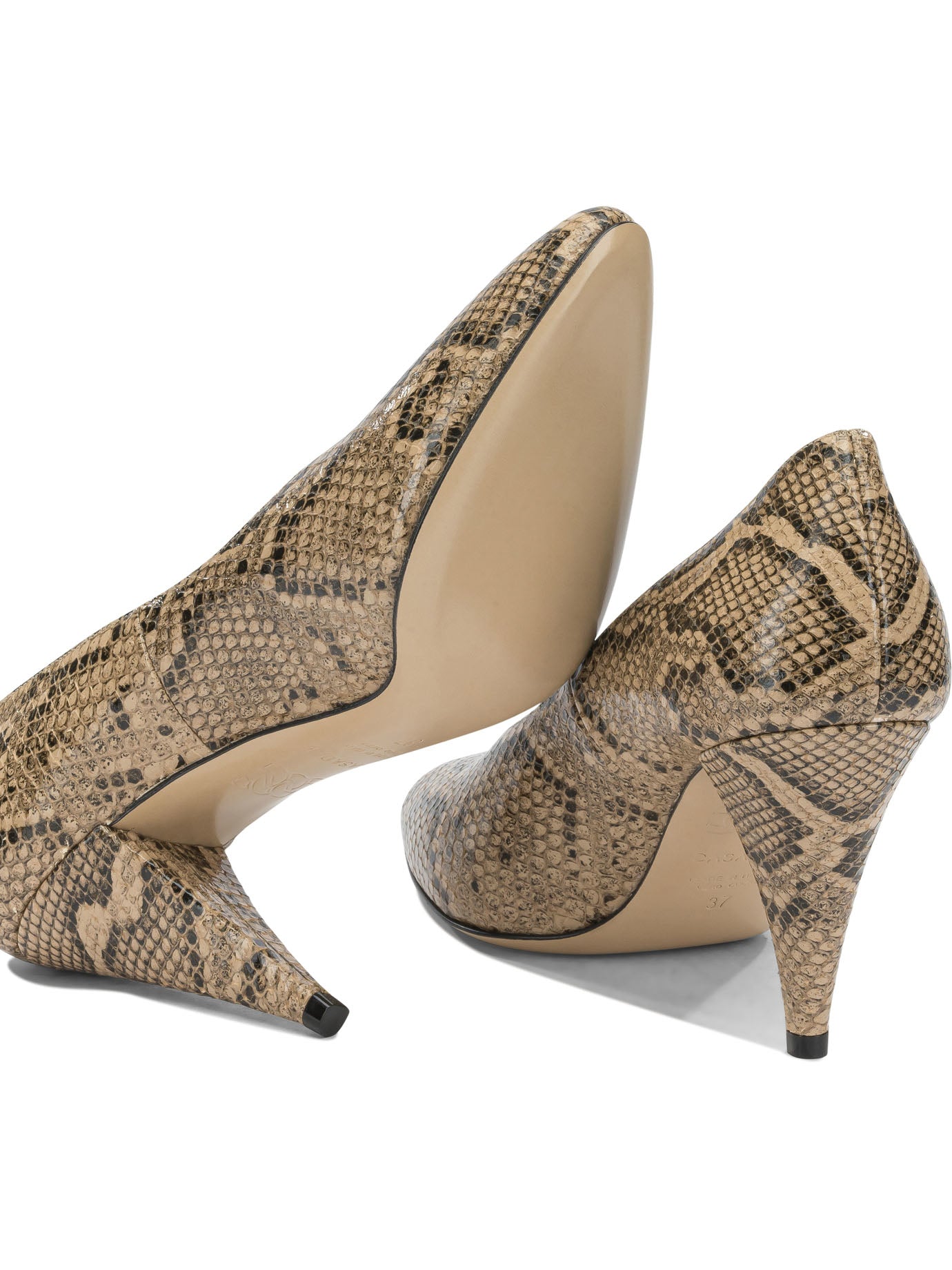 Heeled shoes Heeled shoes