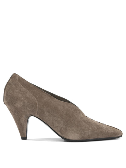 Heeled shoes Heeled shoes