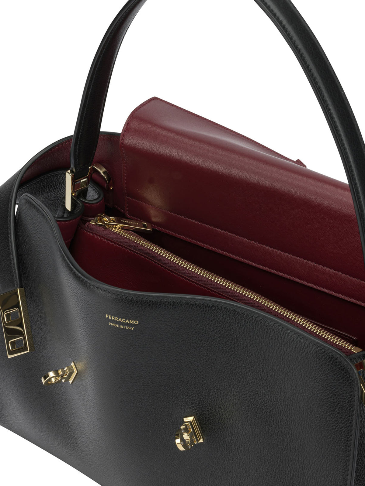 "Hug" Medium Clutch Handbags