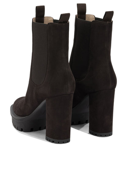 "Barry" Pull-On Ankle Boots Boots and Ankle Boots