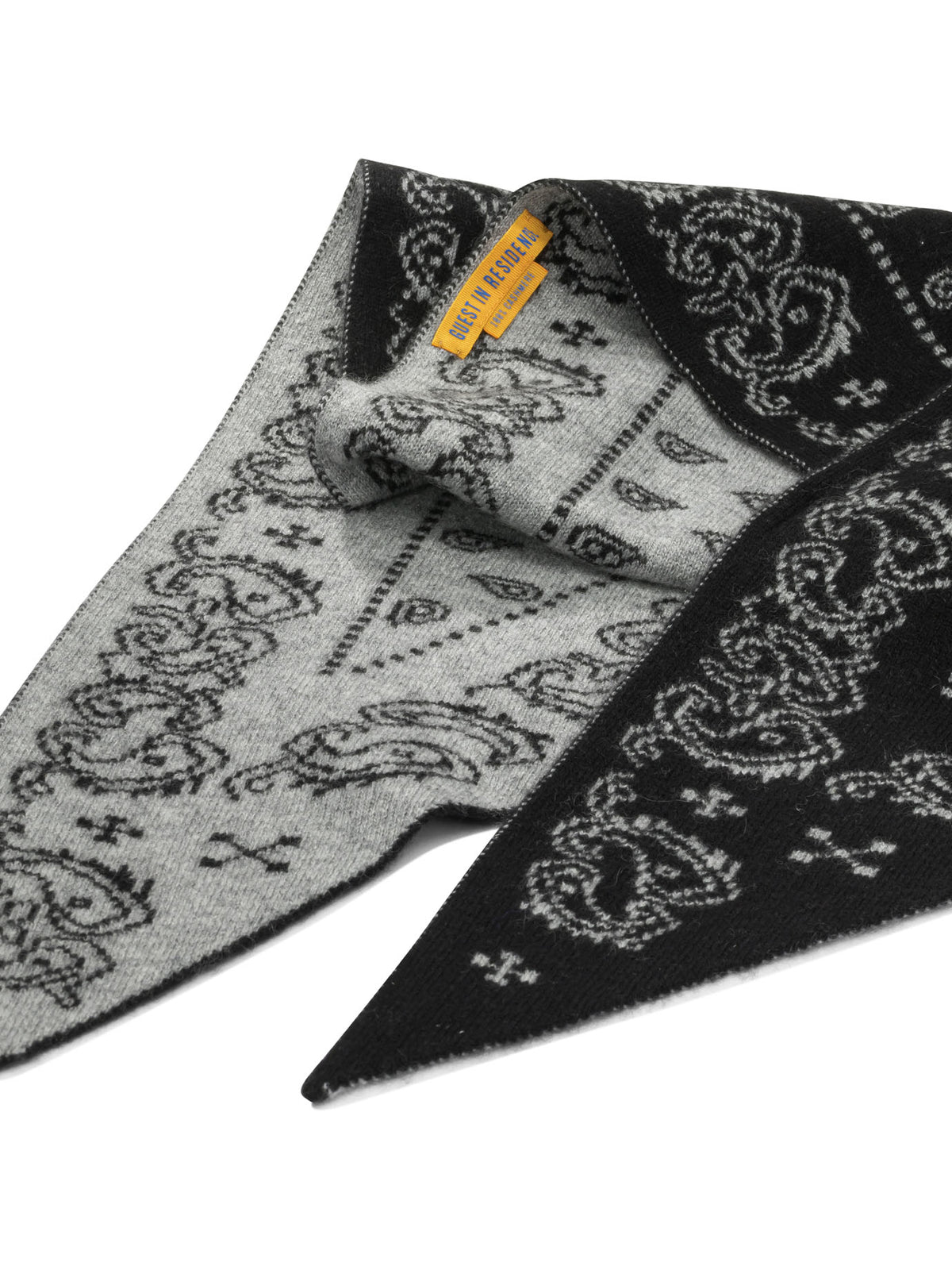 Scarves & Silk scarves Sciarpe & Foulard
