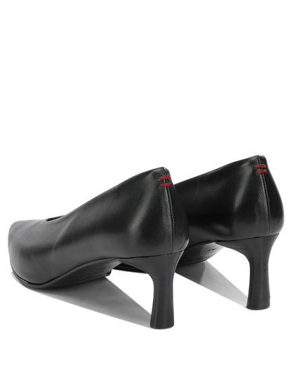 Heeled shoes Heeled shoes