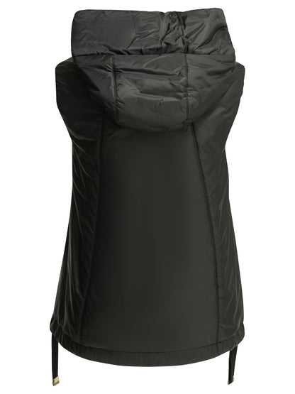 Water-repellent sleeveless jacket Jackets and Coats