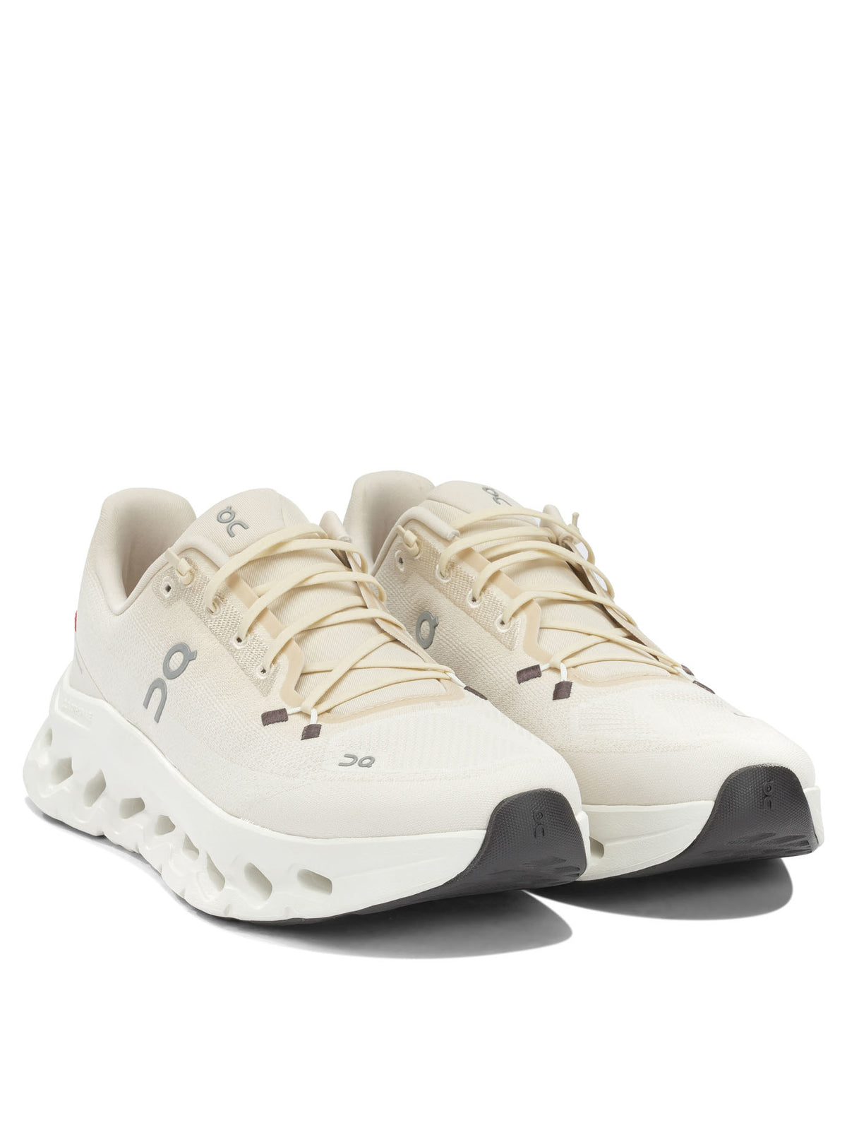"Cloudtilt" Low-Top Sneakers Sneakers & Slip-On