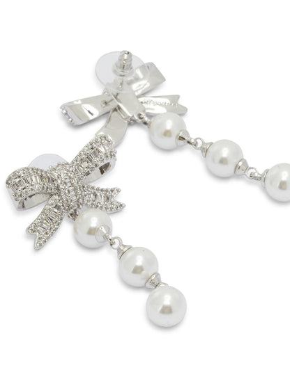 Dangling earrings with pearls and crystals Jewels