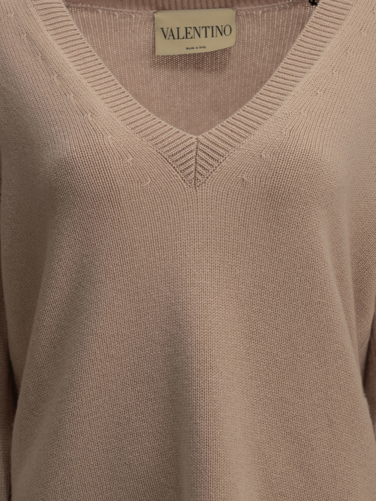V-neck cashmere sweater Knitwear