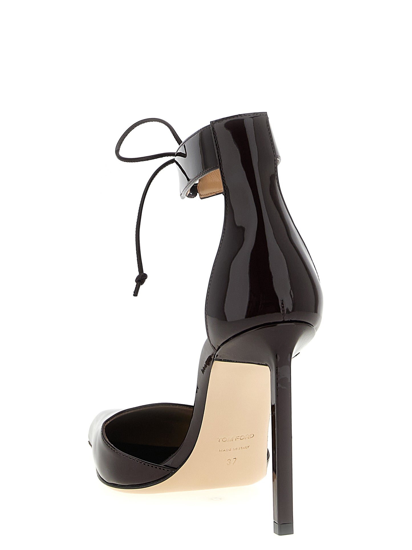 Patent leather pumps Pumps