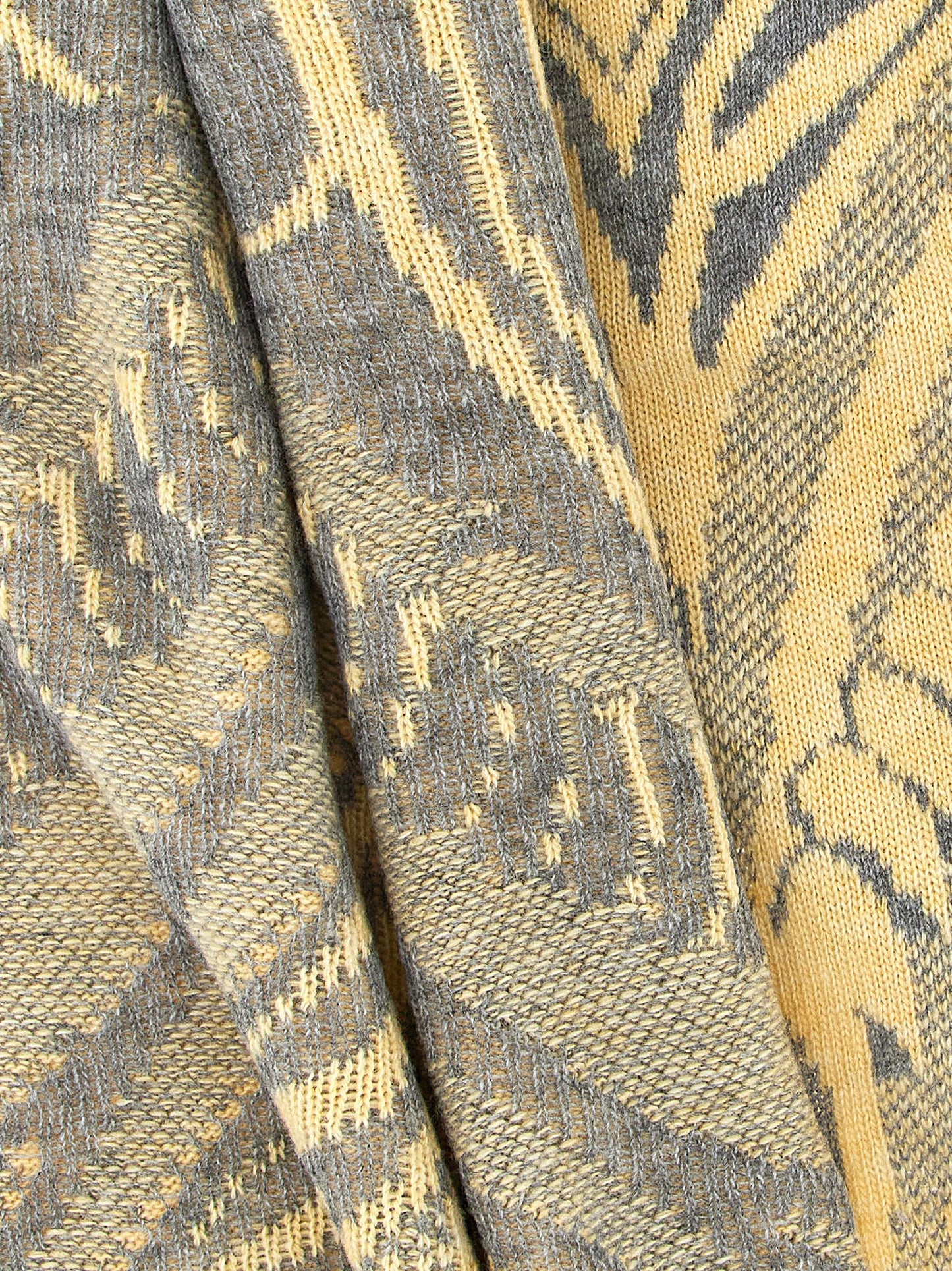 'Barocco' jacquard scarf Scarves, foulards