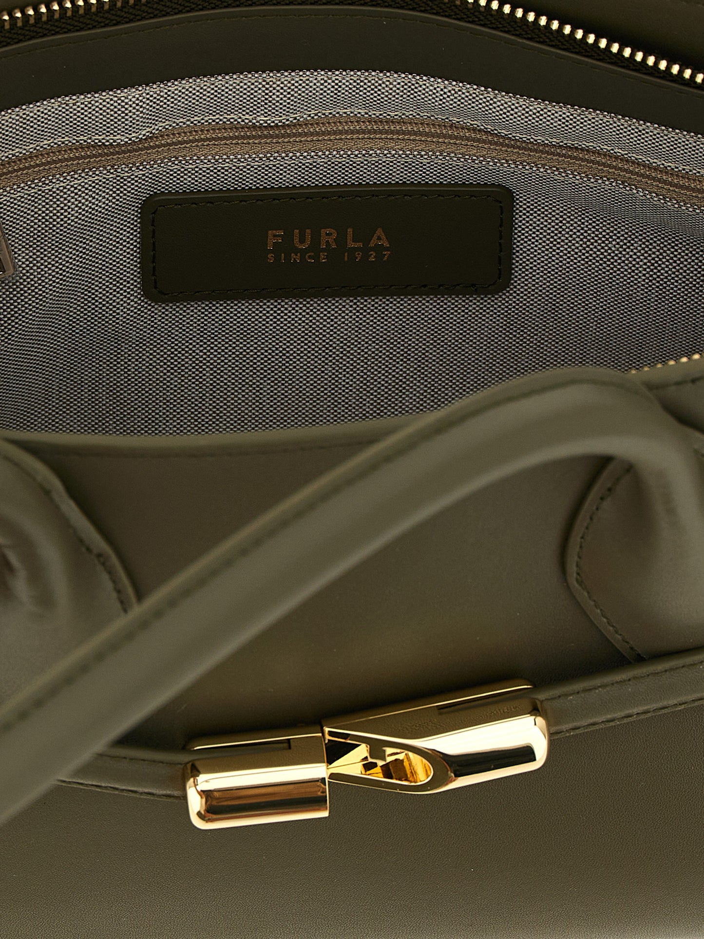 'Furla Goccia Dome M' shoulder bag Shoulder bags