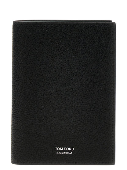 Logo passport holder Lifestyle