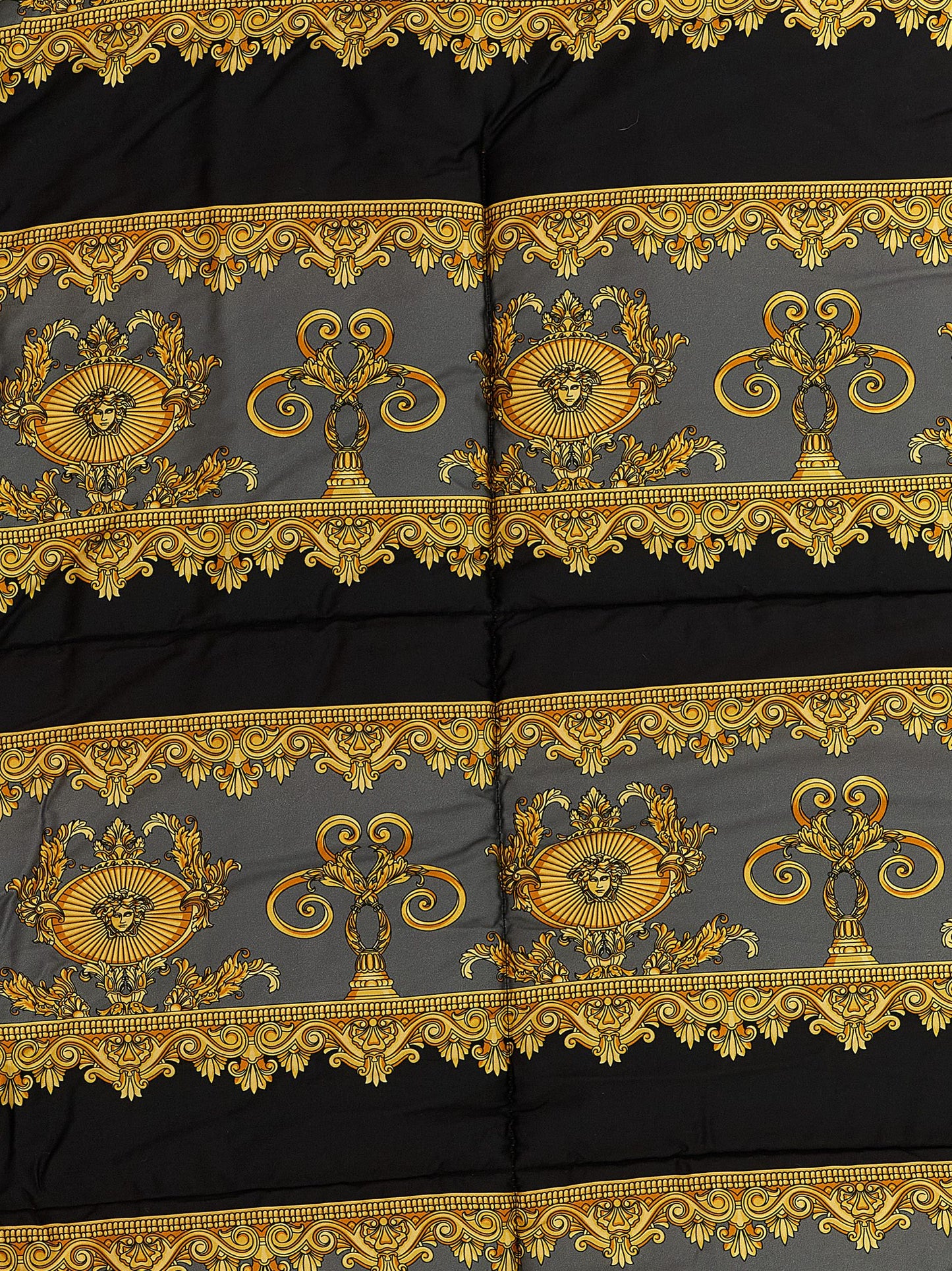 'I ♡ Baroque' double face quilt Bedroom linen and nightwear